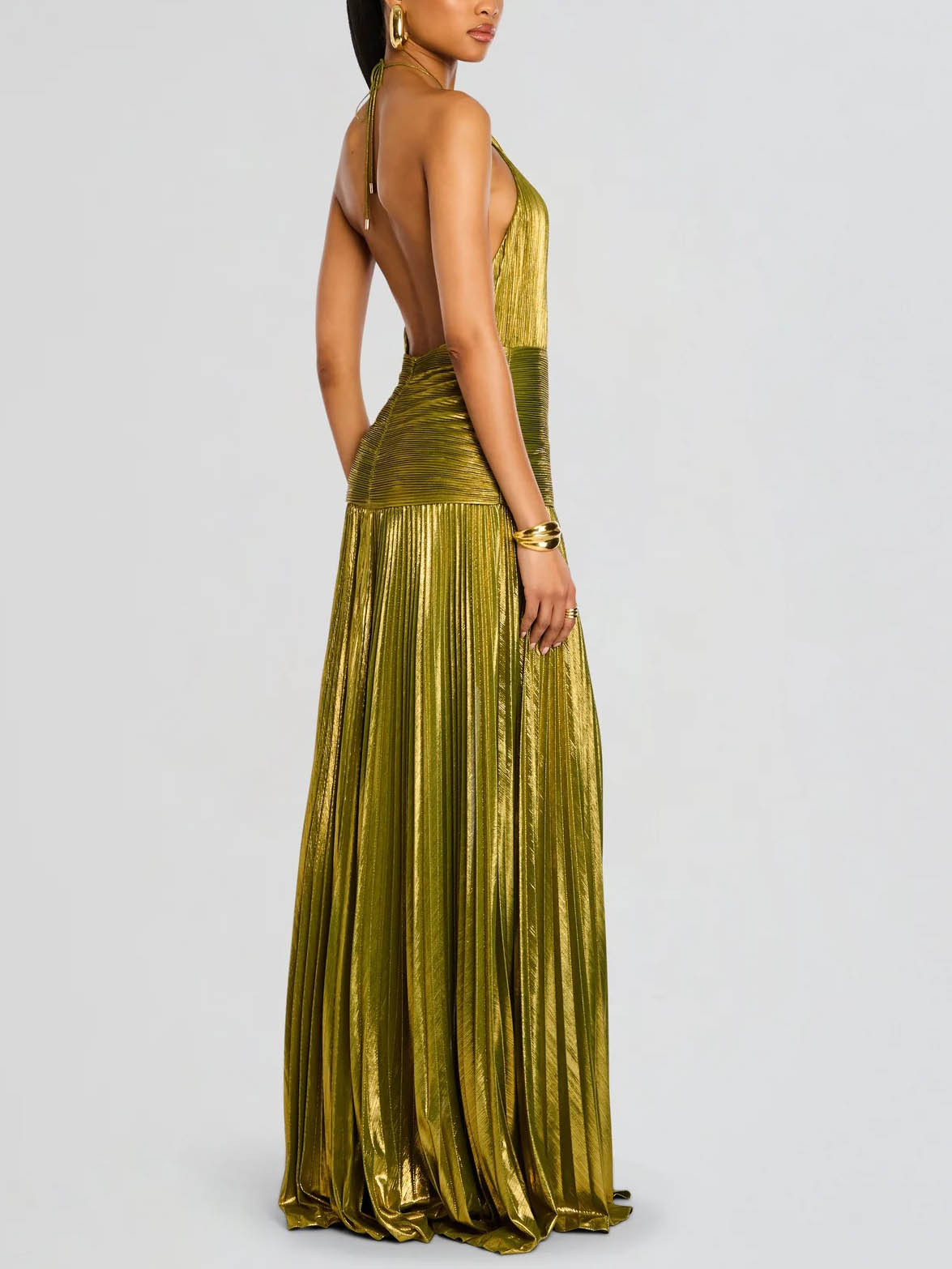 Elegant Metallic Pleated Halter Neck Maxi Dress
